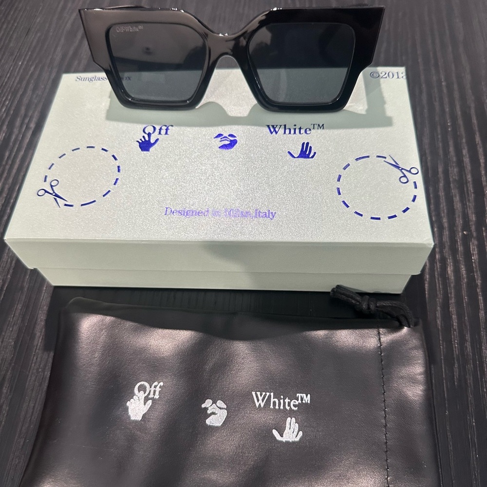 Off-White Dark Sunglasses